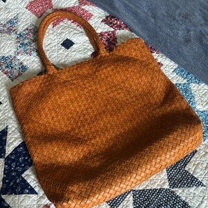 ErCan X Milaner Vachetta Leather Tote Bag
Color cognac